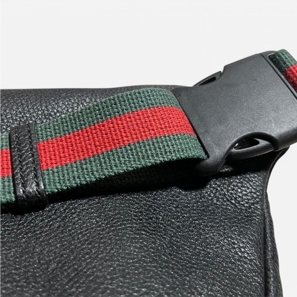 Gucci Leather Crossbody Bag - Picture 8 of 8